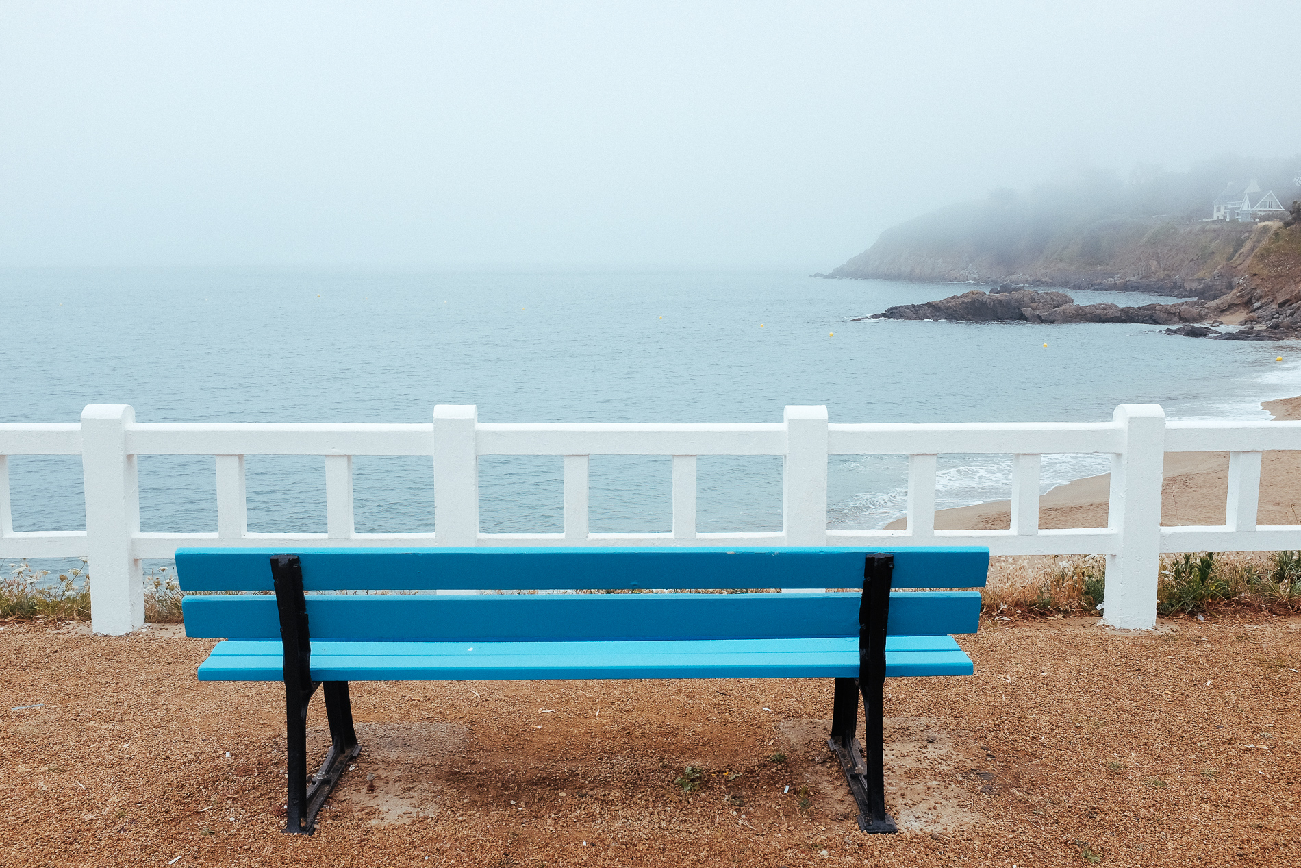 Le banc bleu